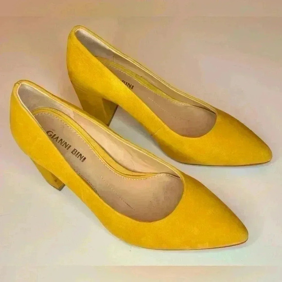 Gianni Bini Women’s Heels Yellow size 5.5 - Picture 2 of 7